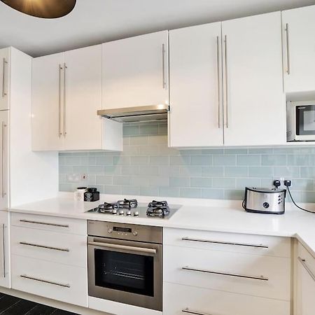 The Camden Suite Bright & Beautiful 2-Bed City Retreat ลอนดอน ภายนอก รูปภาพ